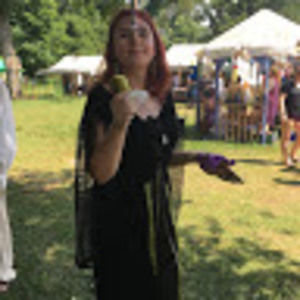 Meet your Posher, Fay